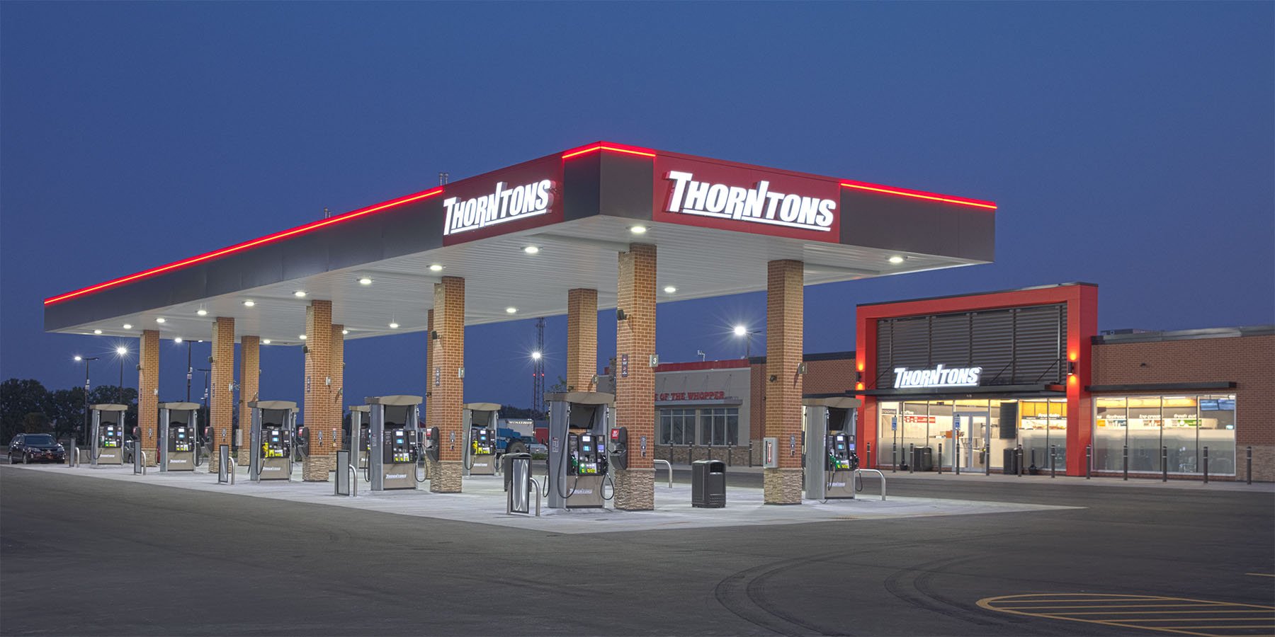 thorntons-exterior-convenient-store
