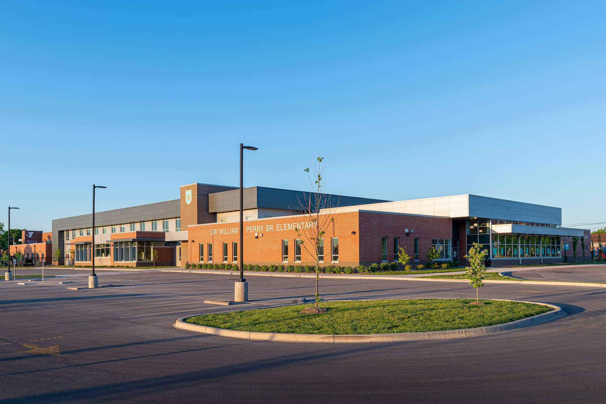 Perry Elementary School exterior