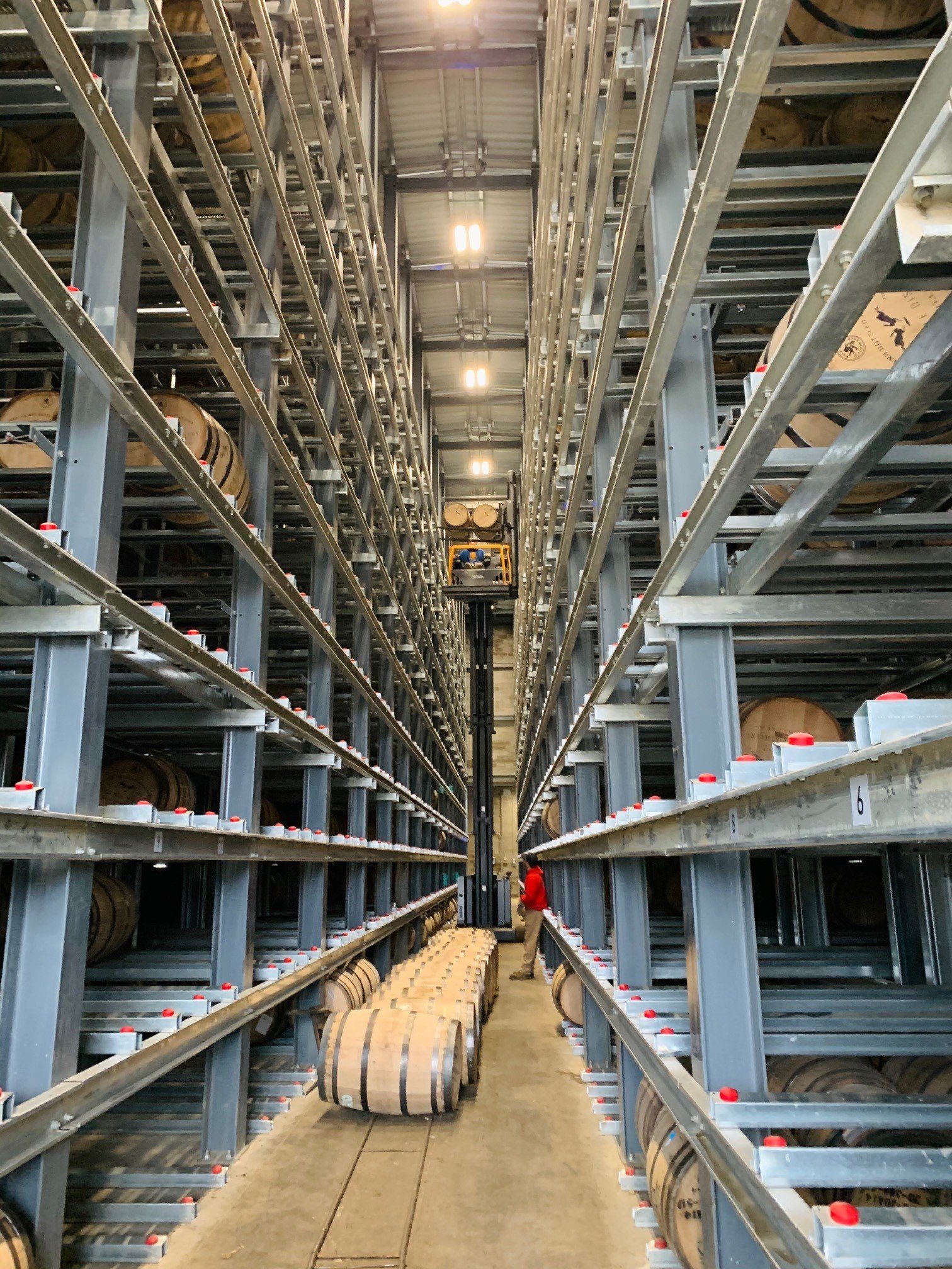 barrels loading center aisle crane 2