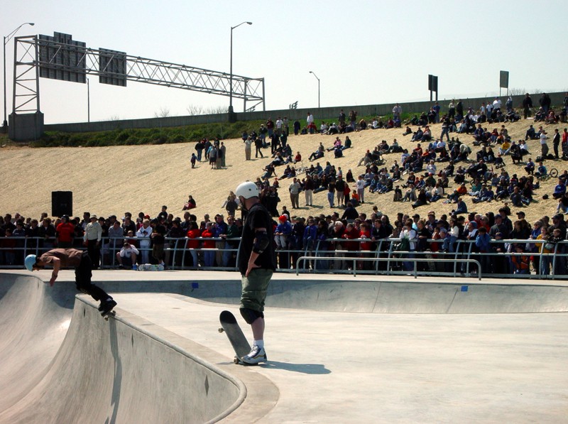 x-treme-park-louisville-opening-day-crowd