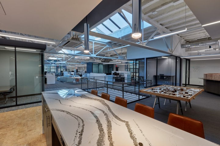 luckett&farley-office-coffee-bar-open-floorplan