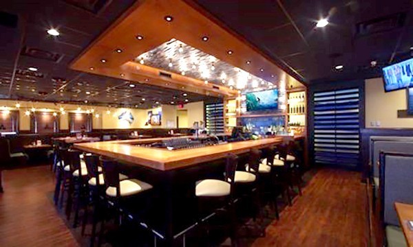 outback-steakhouse-interior-bar