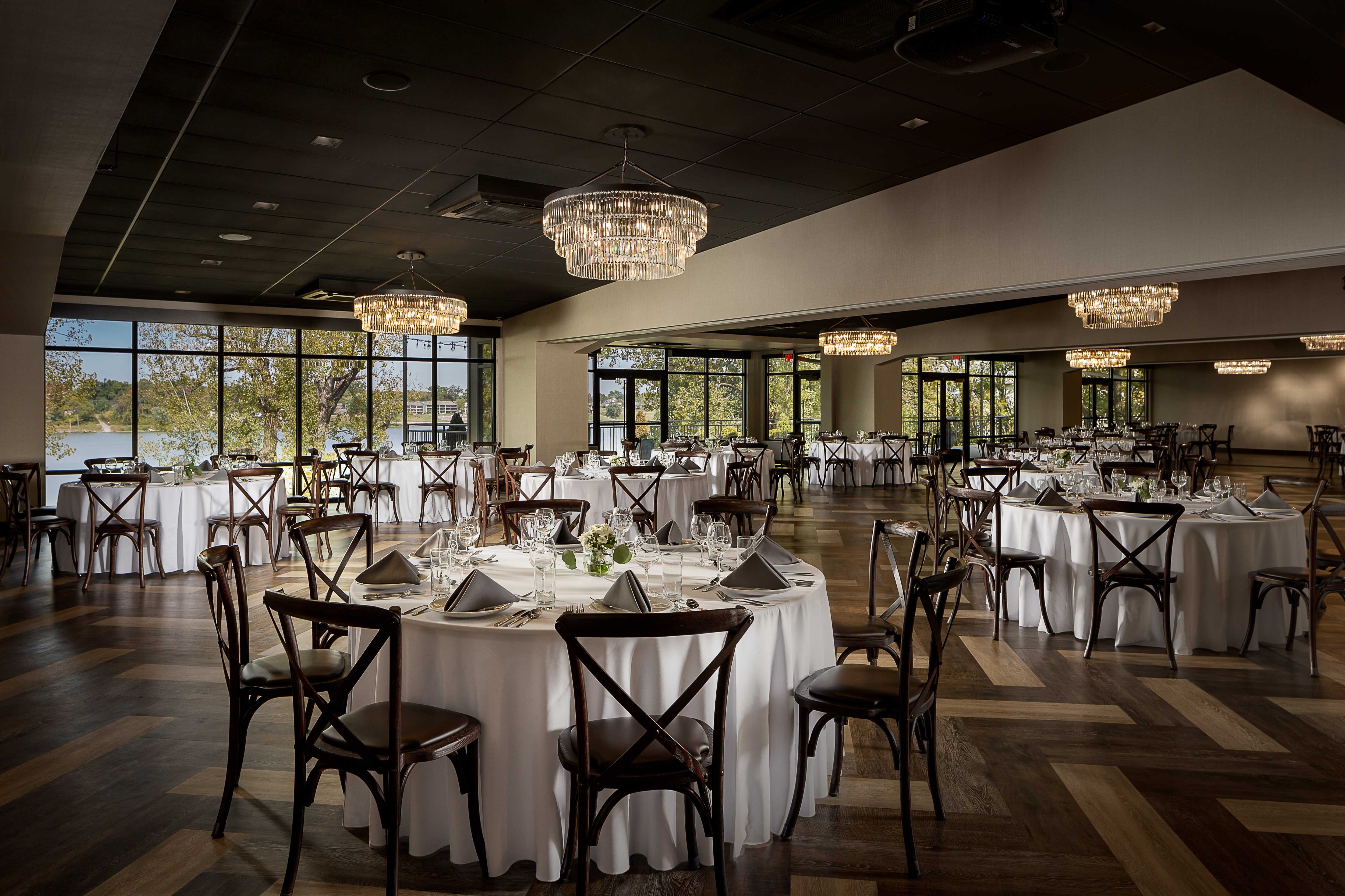 savor-river-house-event-space-side-angle