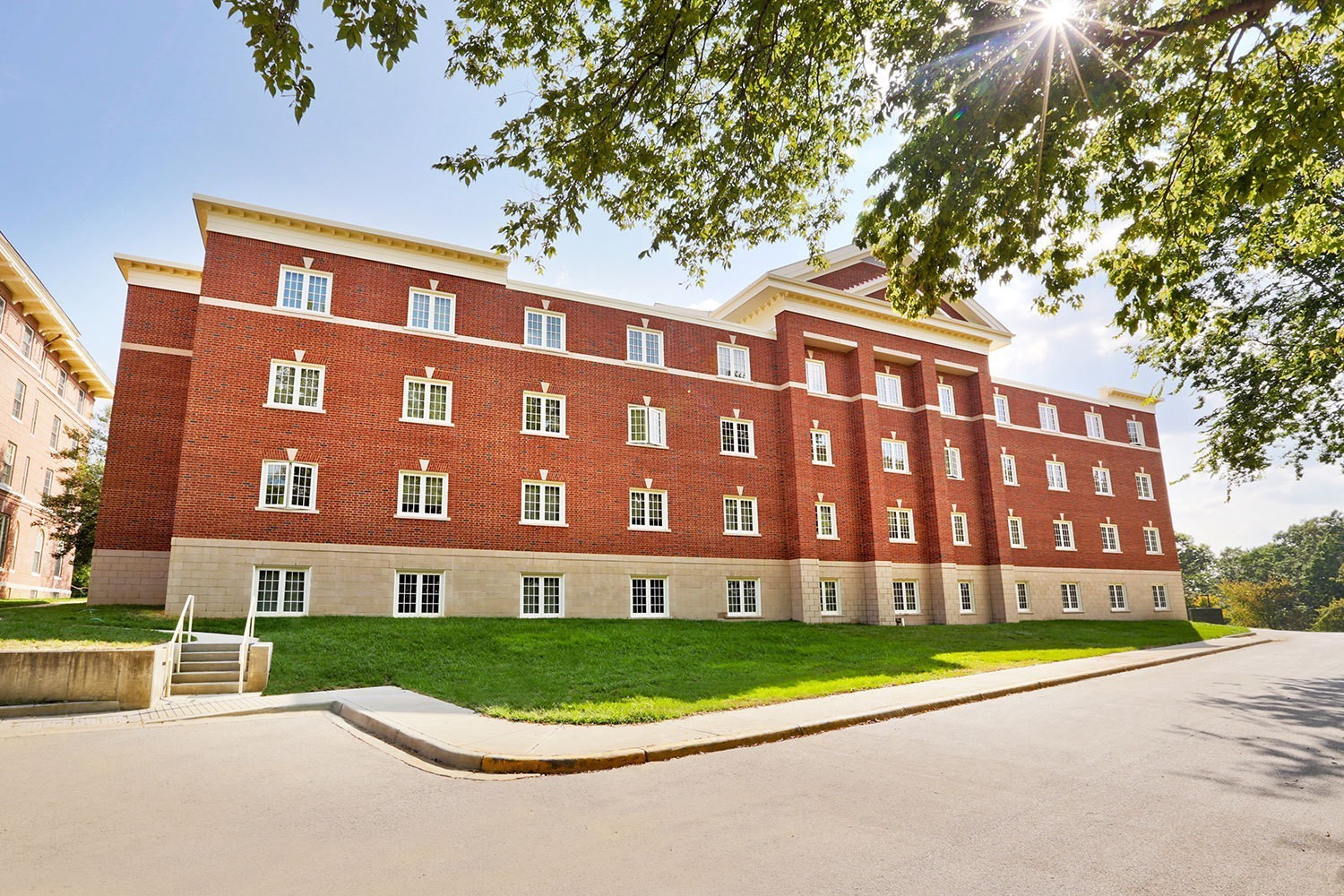 berea-dana-hall-exterior-backview